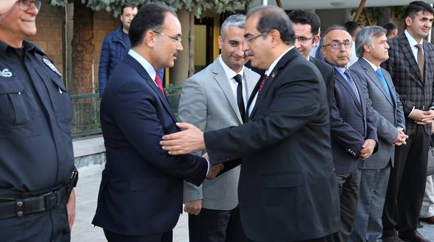 Vali Salim Demir, Uşak’tan uğurlandı