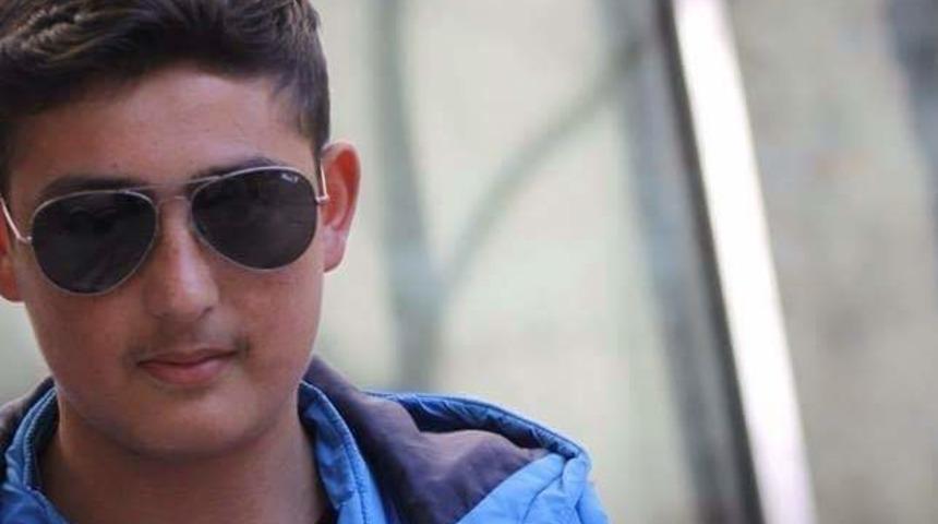 Minib&uuml;s ile motosiklet &ccedil;arpıştı: 1 &ouml;l&uuml;, 1 yaralı