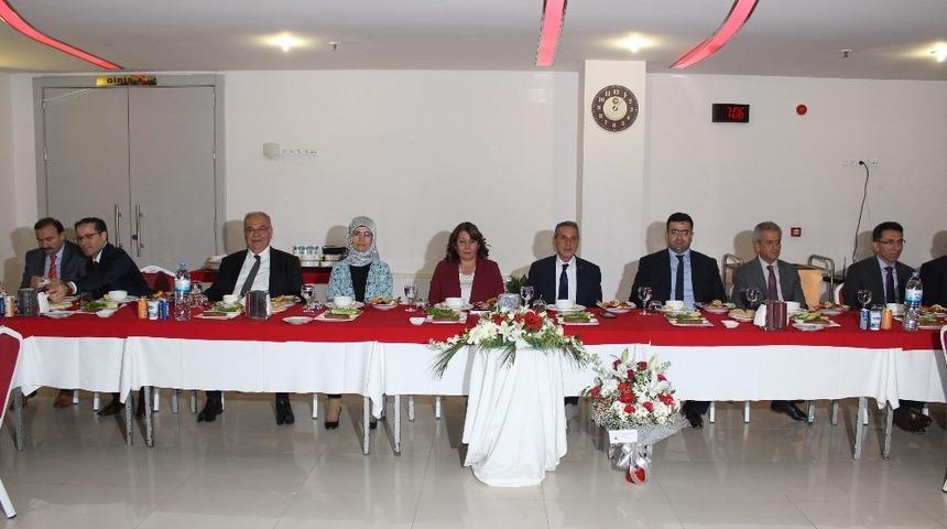 Adıyaman Valisi Kalkancı onuruna veda yemeği d&uuml;zenlendi