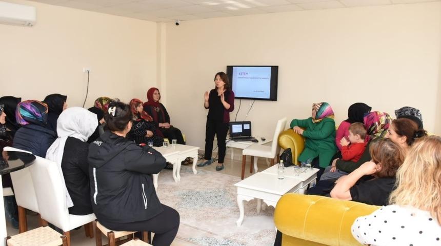 D&uuml;zce Belediyesinden meme kanseri eğitimi