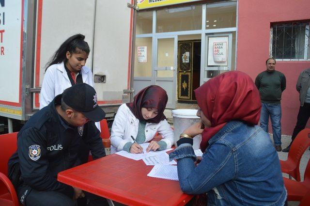 Eleşkirt’te Polislerden Kızılay’ın Kan  Bağışı Kampanyasına destek