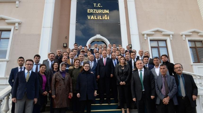 Vali Seyfettin Azizoğlu&rsquo;ndan veda mesajı: "Her insana Erzurum&rsquo;a vali olarak hizmet etmek nasip olmaz"