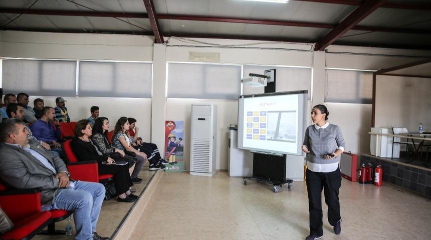 Buca Belediyesi&rsquo;nden uygulamalı afet eğitimi