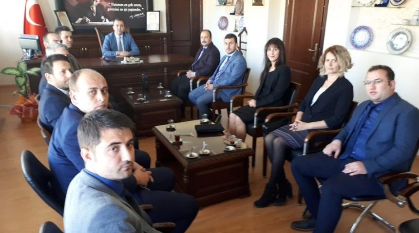 Okul m&uuml;d&uuml;rleriyle istişare