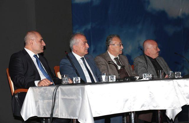 Rekör Çomaklı: “İnsanı ve toplumu anlamada anahtar sosyal bilimlerdir”