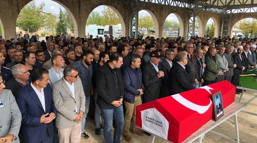 Kıbrıs Gazisi toprağa verildi