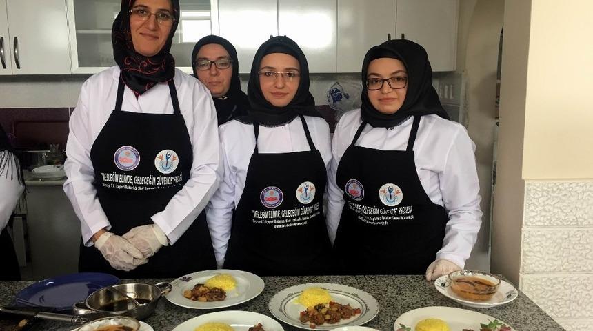 &lsquo;Mesleğim Elimde, Geleceğim G&uuml;vende Projesi&rsquo;nin tanıtımı yapıldı