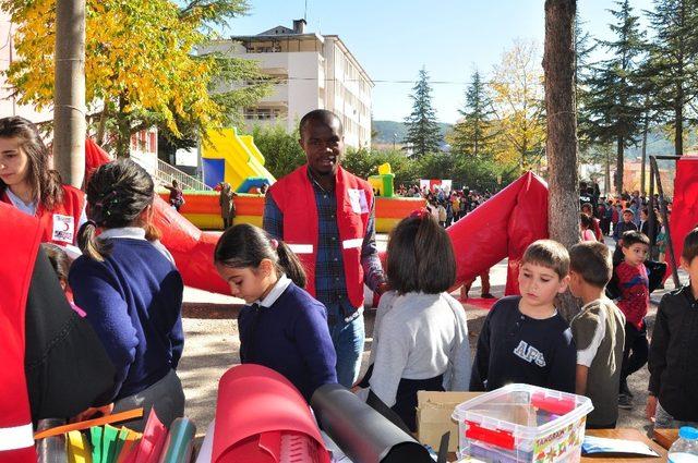 Dağ yöresi öğrencileri Kızılay’ı öğrendi