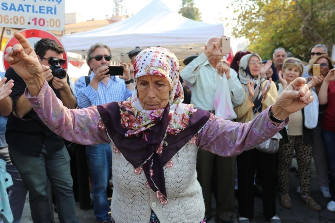 Kuşadası Zeytin Festivali başladı