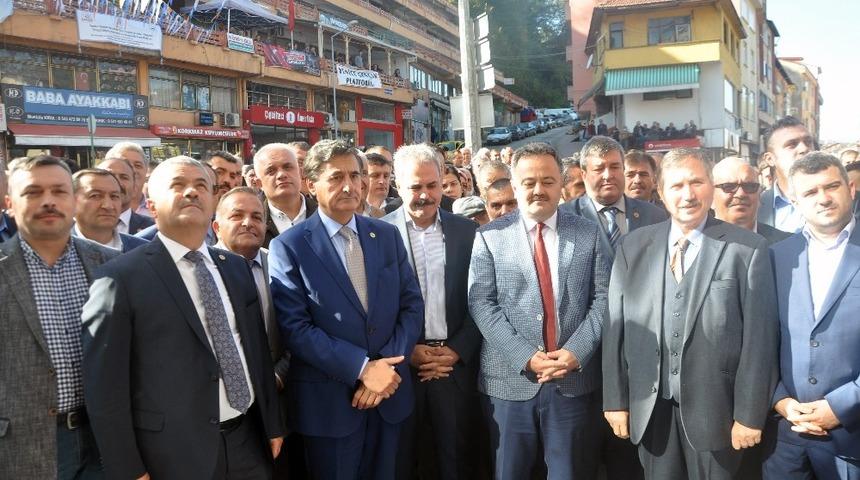 AK Parti Yenice İl&ccedil;e Başkanlığının yeni binasının a&ccedil;ılışı yapıldı