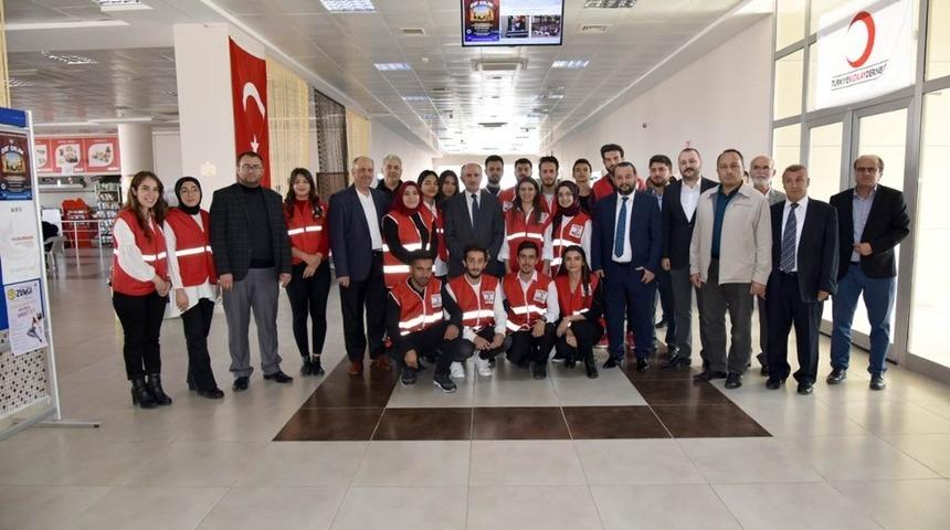 KM&Uuml;&rsquo;de Kızılay Hilal-i Ahmer Sergisi ve kan bağışı kampanyası d&uuml;zenlendi