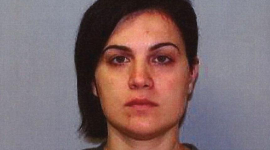 Başkanın kızı öğrencisiyle ilişkiye girdi! Çıplak fotoğraf atıp...