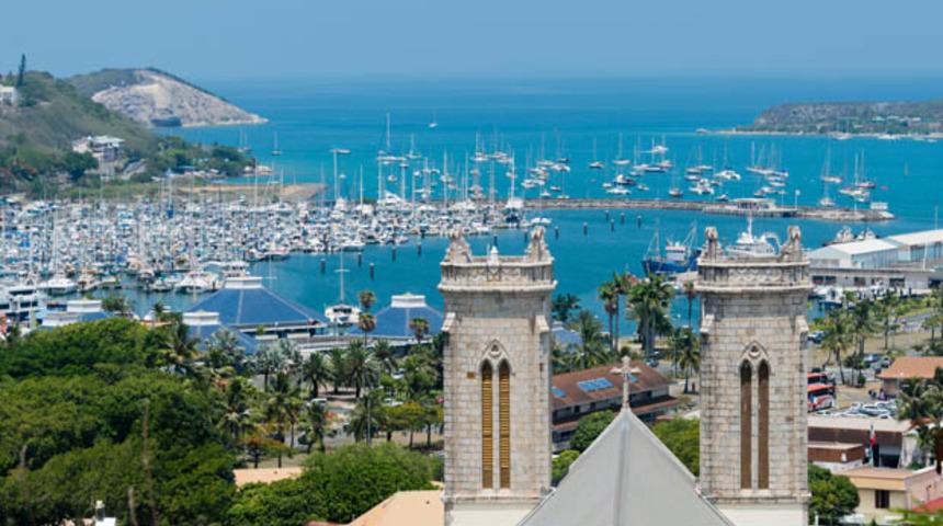 Yeni Kaledonyalılar Fransa'dan ayrılmak için sandık başına gitti