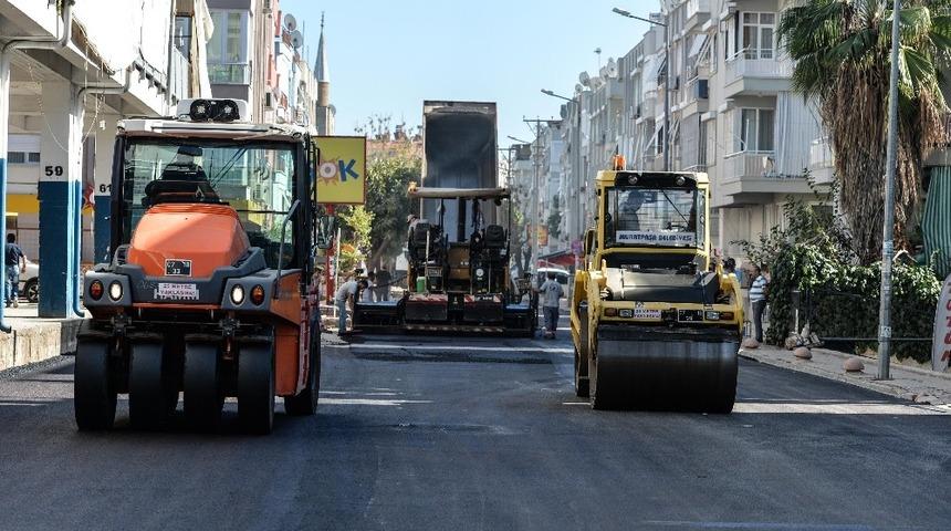 Cumhuriyet Mahallesi&rsquo;nde asfalt &ccedil;alışması