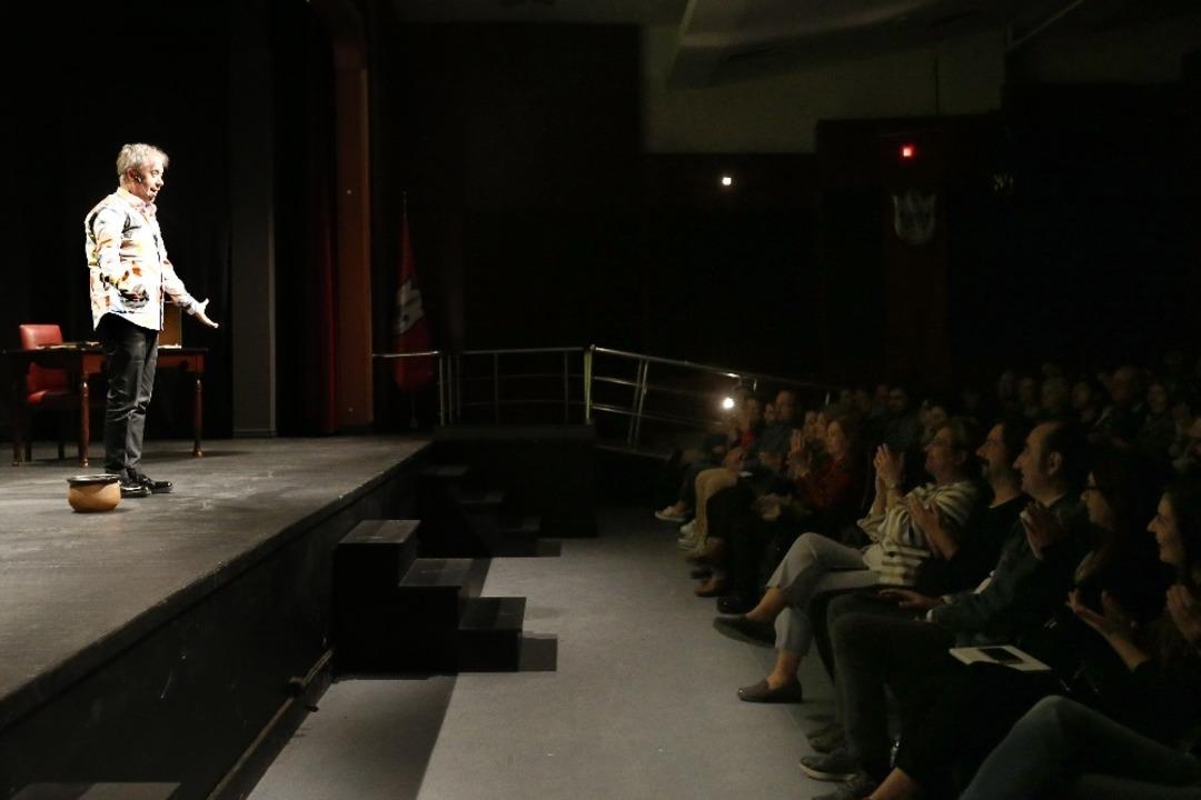 Tiyatro Konak&rsquo;ta yeni konuk Metin Uca oldu