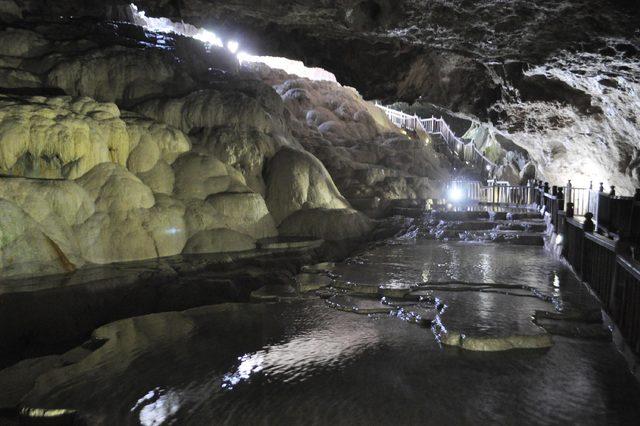 'Yer altındaki gizli Pamukkale' Kaklık Mağarası