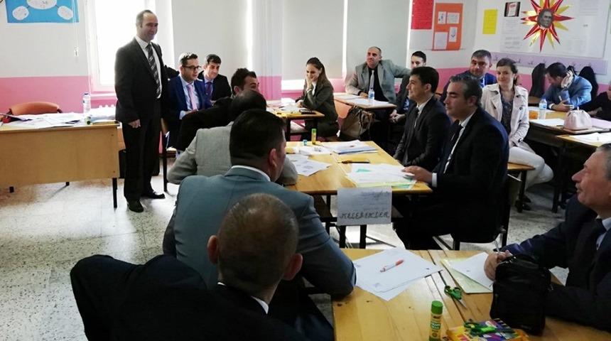 Okul y&ouml;neticilerine kurs verildi