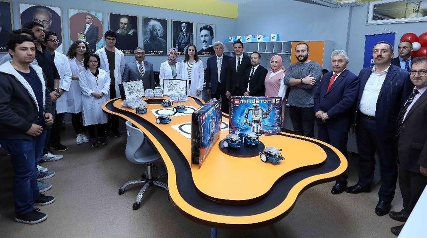 Başkan Karaosmanoğlu; &lsquo;&rsquo;&Ccedil;ocuklarımız bilimi keşfetsin istiyoruz&rsquo;&rsquo;