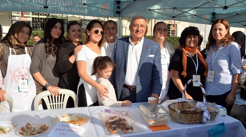 Tarsus&rsquo;un lezzetleri g&ouml;r&uuml;c&uuml;ye &ccedil;ıktı