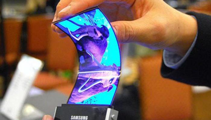 Yıllardır konuşuluyordu... Samsung'un katlanabilen telefonu Galaxy X sonunda geliyor!