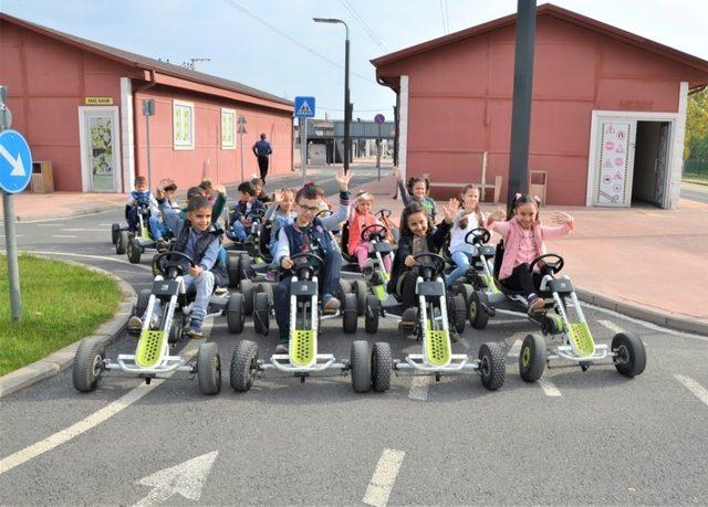 Erenler Trafik Park’ta öğrenciler hem öğrendi hem de eğlendi