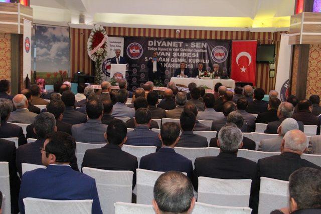 Diyanet-Sen Van Şube Başkanı Arvas güven tazeledi