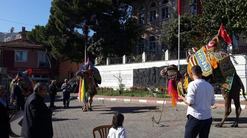 Develer dualarla havut kuşandı