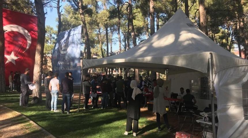 &Uuml;lk&uuml;c&uuml;ler kan bağışında bulundu