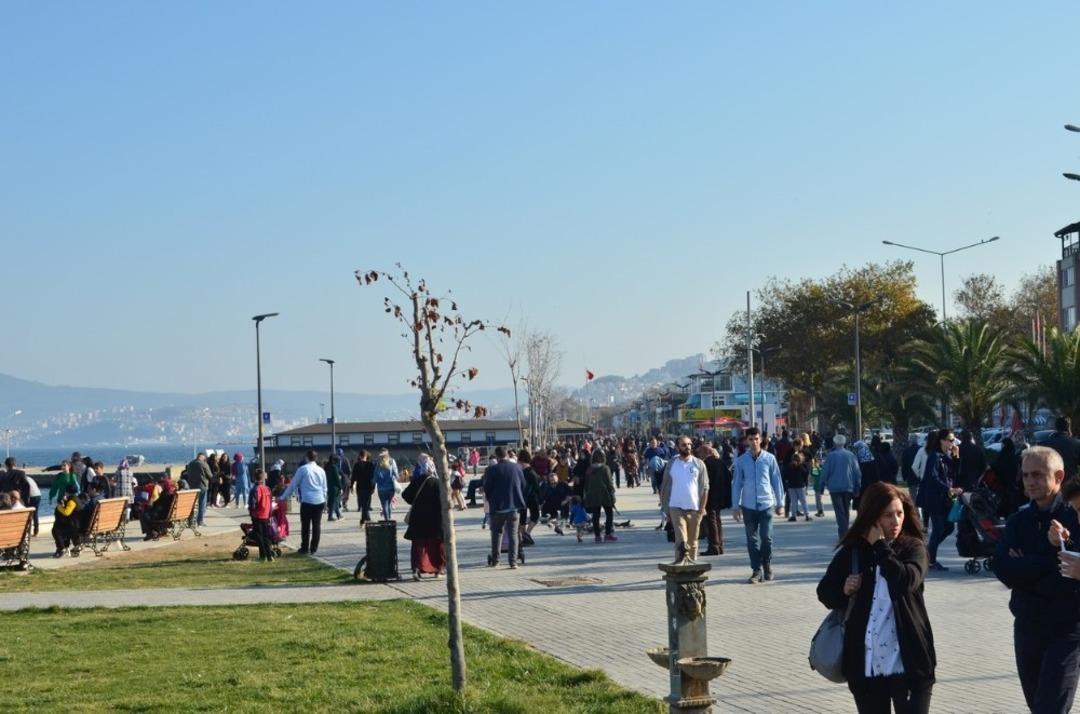 Mudanya&rsquo;ya ziyaret&ccedil;i akını