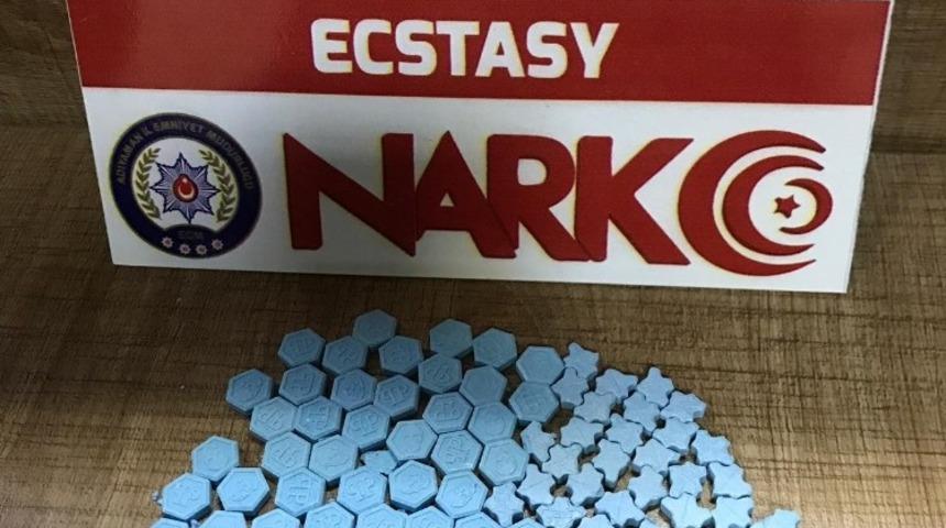 Uyuşturucu haplarla yakalanan 2 şahıs tutuklandı