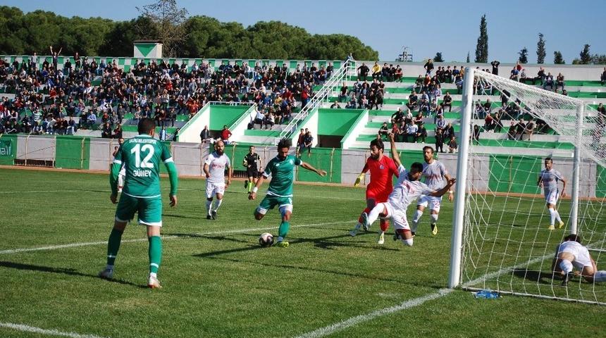 Salihli Belediyespor kendi evinde mağlup oldu