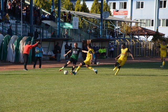 Korkuteli Belediye Spor, Payallarspor’u 1-0 yendi