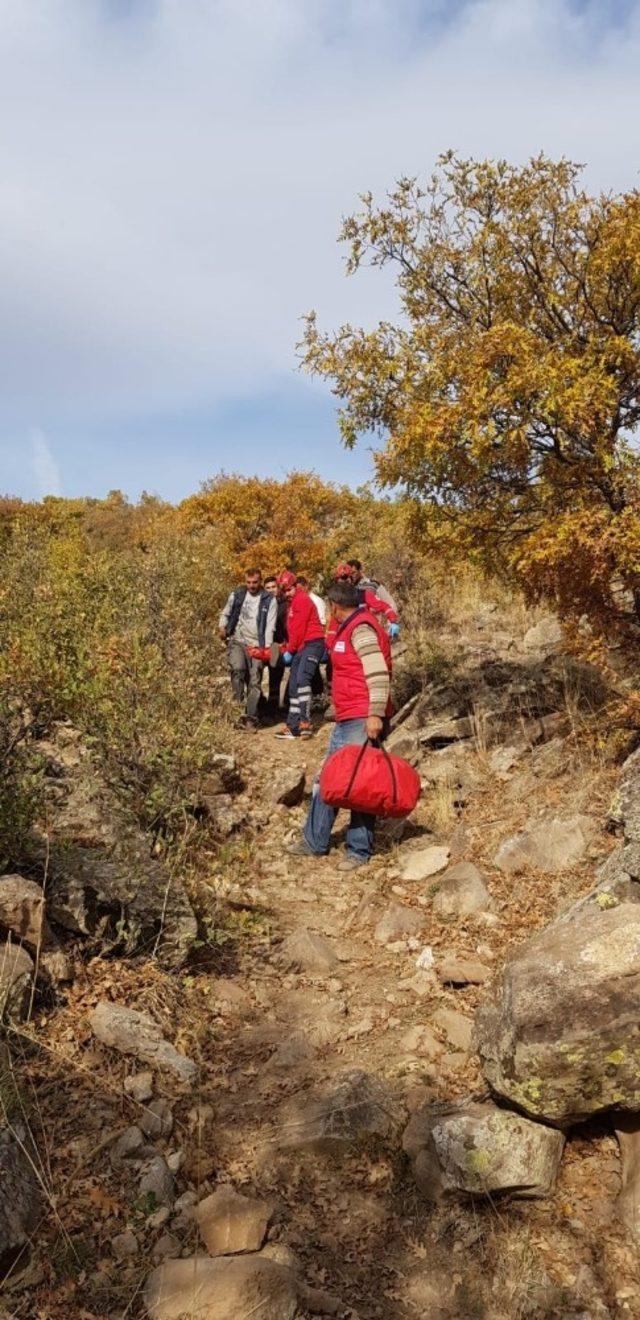 Ayağı kırılan çoban UMKE ekipleri tarafından kurtarıldı