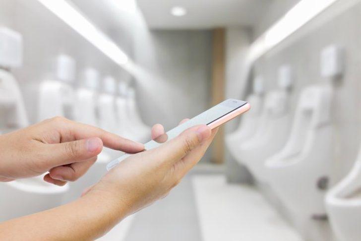 Tuvalette telefon kullananlar dikkat! Tüm dışkısal maddeler... G3