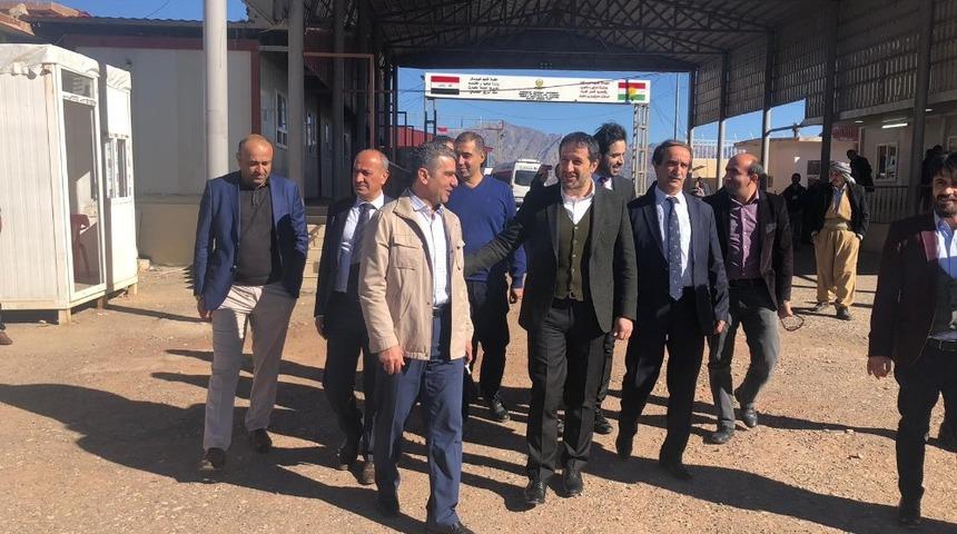 Başkan G&uuml;r, sınır kapısını ziyaret etti