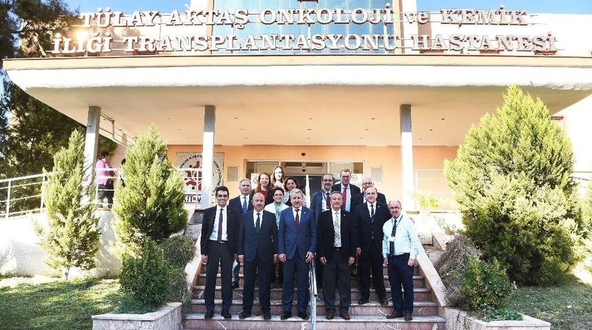 Onkolojide tedavi g&ouml;ren &ccedil;ocuklara oyunlarla İngilizce &ouml;ğretecekler