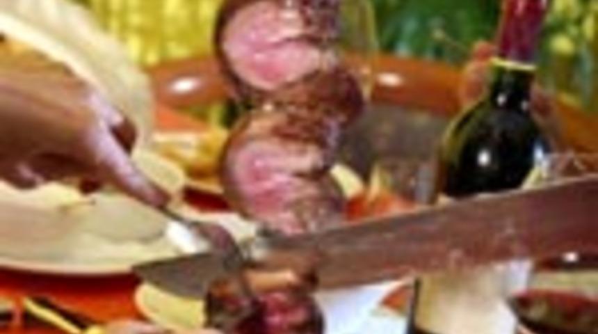 Brezilya Geleneği Churrascaria Quente'de!