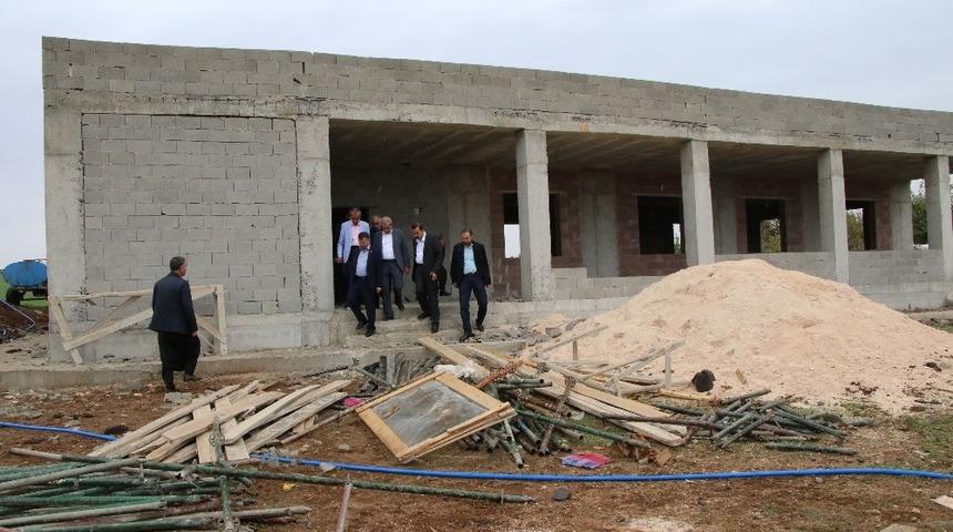 Demirkol, Haliliye kırsalındaki &ccedil;alışmaları inceledi