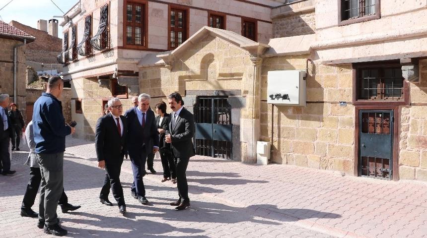 Geleneksel Niğde Evleri kitabı yayınlandı