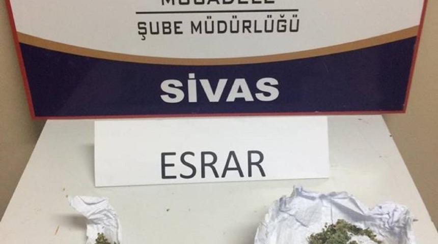 Sivas&rsquo;ta narkotik sokak operasyonları