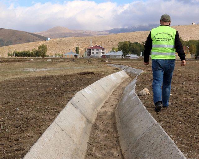 Çaldıran’a 6 bin 600 metre uzunluğunda sulama kanalı