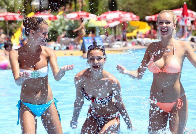 Antalya'ya gelen turist sayısı 12,5 milyonu geçti