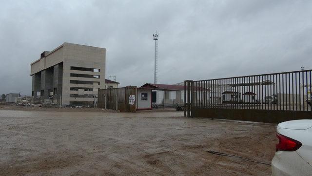 &Ccedil;obanbey Sınır Kapısı, ge&ccedil;işlere kapatıldı 2