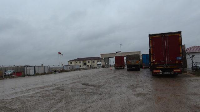 &Ccedil;obanbey Sınır Kapısı, ge&ccedil;işlere kapatıldı 3