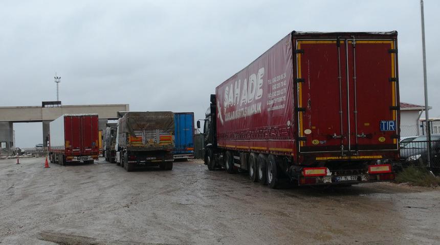 &Ccedil;obanbey Sınır Kapısı, ge&ccedil;işlere kapatıldı