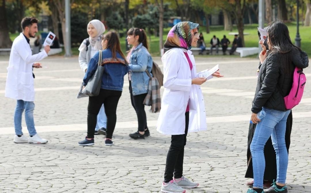 GA&Uuml;N &ouml;ğrencileri Gazianteplilere organ naklinin &ouml;nemini anlattı