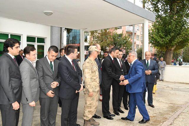 Adıyaman Valisi Aykut Pekmez, göreve başladı