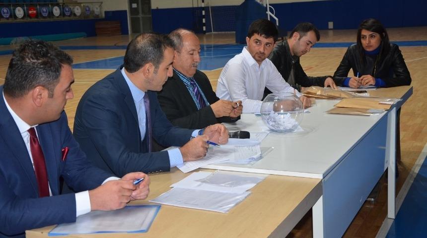 Hakkari&rsquo;de kura &ccedil;ekimi