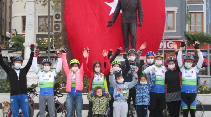 Pedallar l&ouml;semili &ccedil;ocuklar i&ccedil;in d&ouml;nd&uuml;