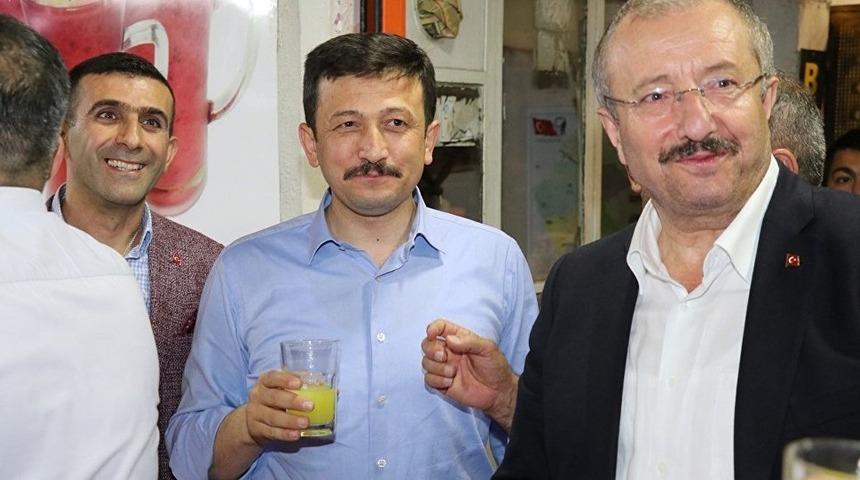 AK Parti ve CHP'nin İzmir adayı kim olacak? &Ouml;ne &ccedil;ıkan isimler